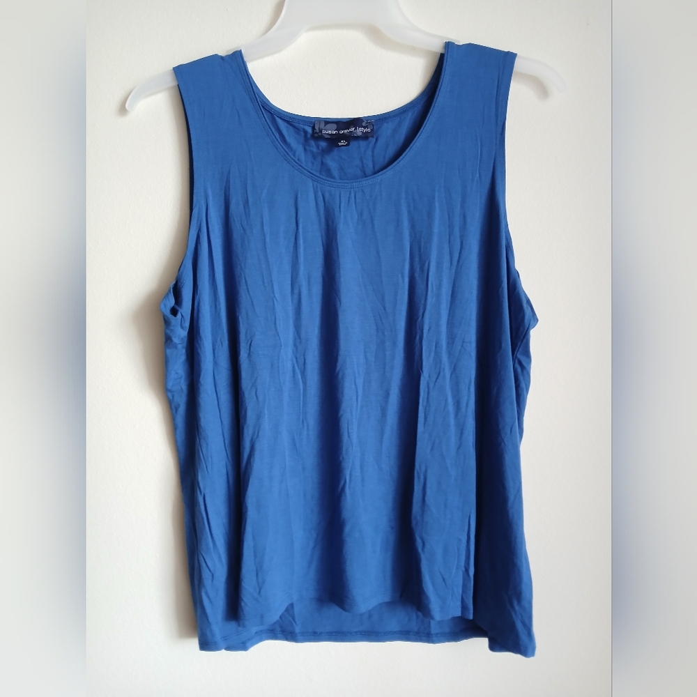 Susan graver style woman’s tank top Size XL blue